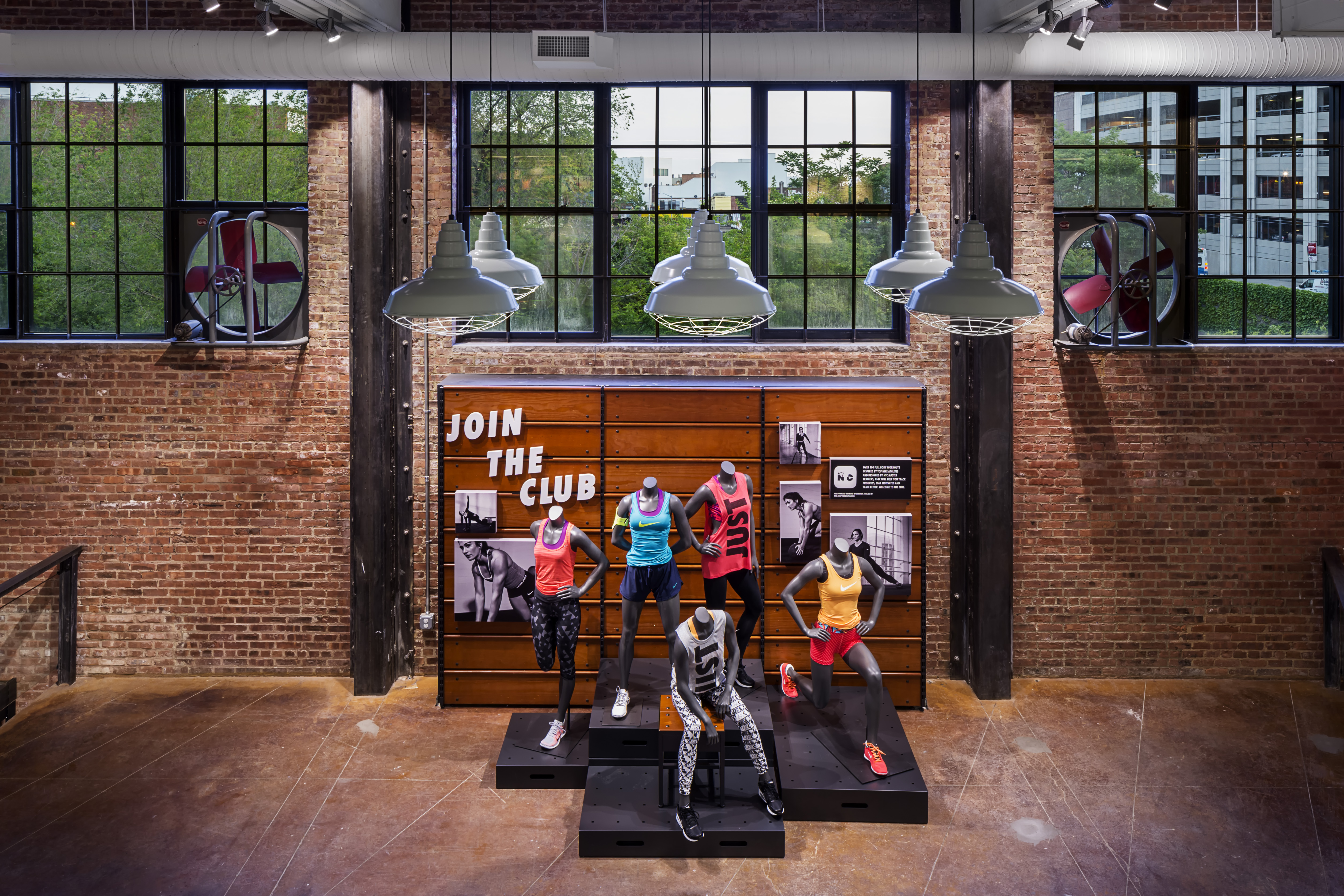 nike store trainers